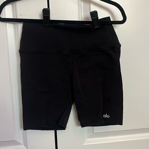 Black alo biking  shorts